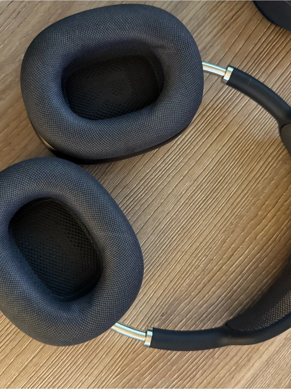Apple AirPods Max space gray Over-Ear Wireless Headphones
